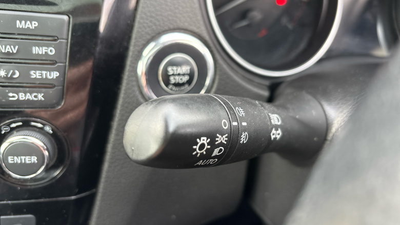 Nissan Qashqai 1.3 DiG-T Tekna 5dr Petrol Hatchback